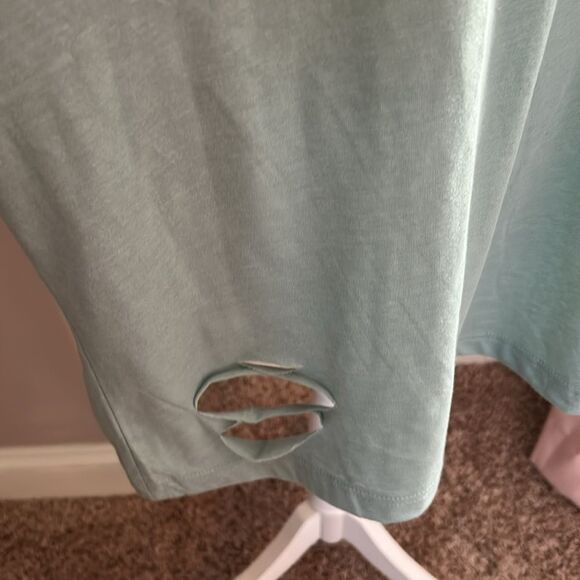 NWT Virginia Beach Ripped Rags Tee(size XL) - Picture 4 of 10